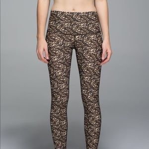 Lululemon shine tight high rise VGUC size 8